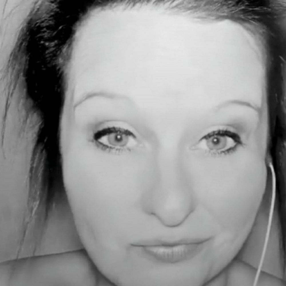 Meet your Posher, GIRL PLEASE!